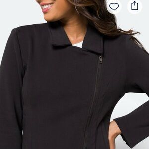 41 Hawthorn Black Blazer